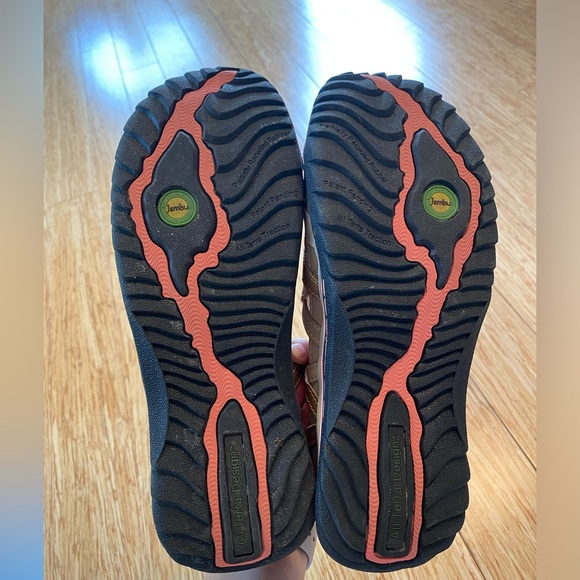 Jambu Adventure Designs Taupe - Picture 5 of 7